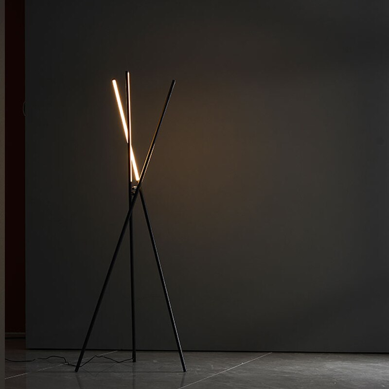 Aluminum 3-pronged Vertical Floor Lamps