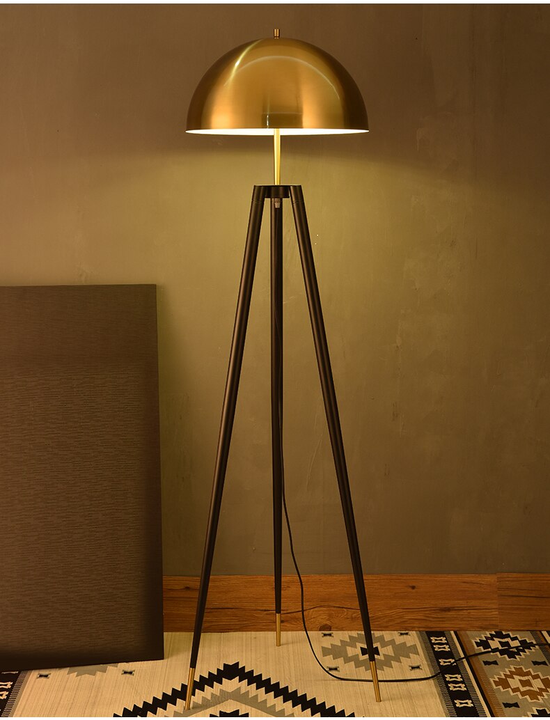 Vintage Standing Tripod Gold Mushroom Lamp